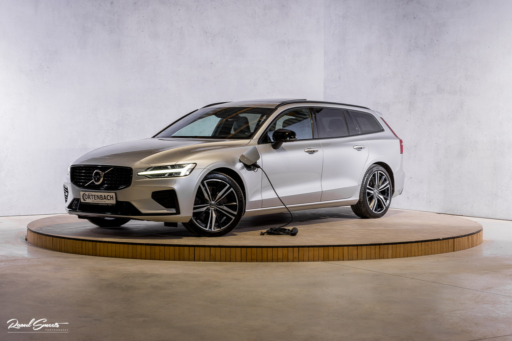 53395743
