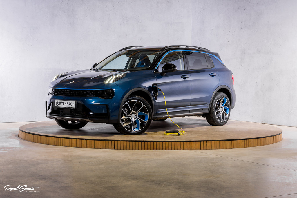 57102540